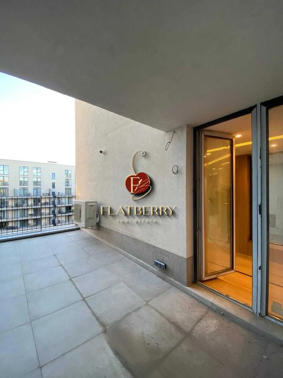 Продаж VIP, два поверхи, квартира 3-комнатная, ЖК Рибальский