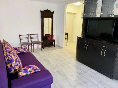 For sale: 3-room studio apartment, м. 23 августа, 1 minute