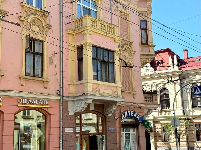 Apartment. Adam Mickiewicz Street, Chernivtsi