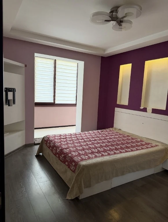 3 bedroom apartment 70 sq m on Marseillskaya with renovation and furniture