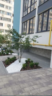 Продається 2-кімнатна квартира в цегляному будинку.