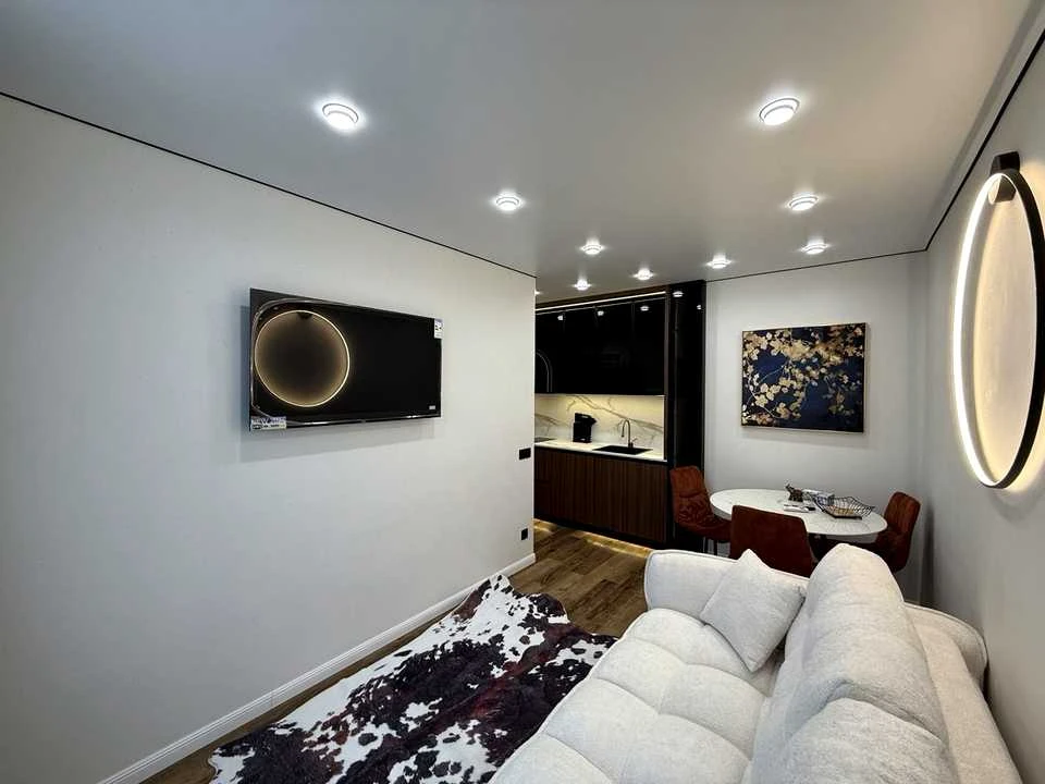 Apartment. Ivano-Frankivsk, Belvederska st.