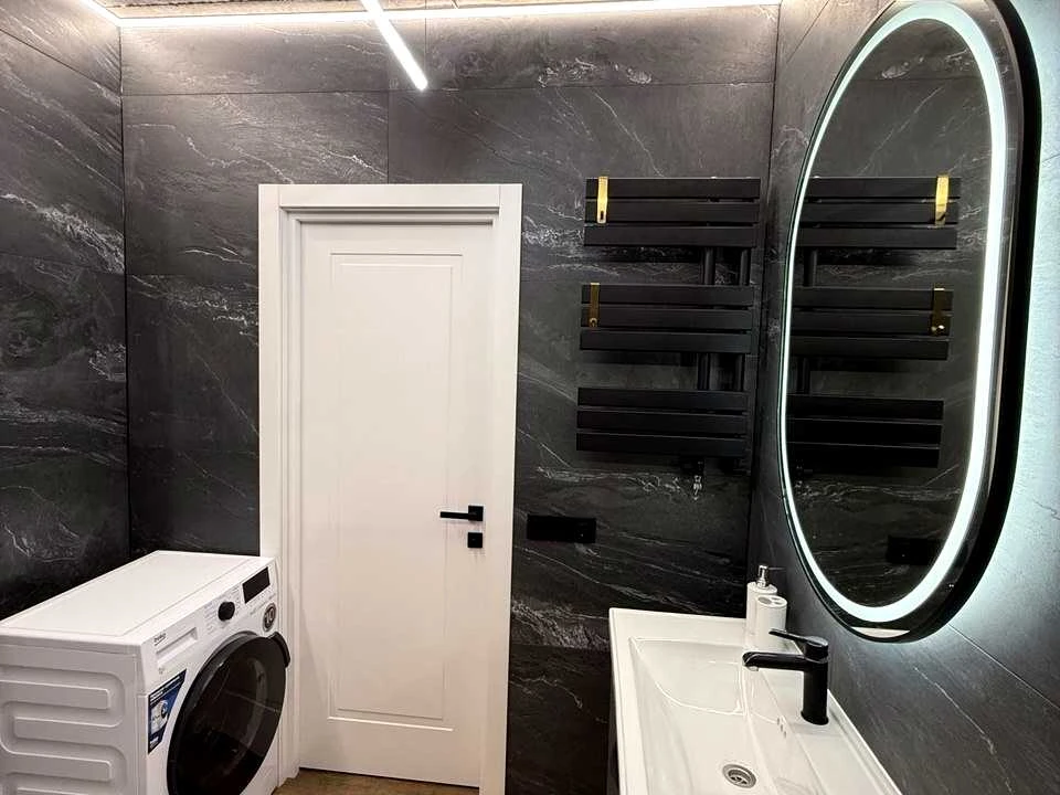 Apartment. Ivano-Frankivsk, Belvederska st.