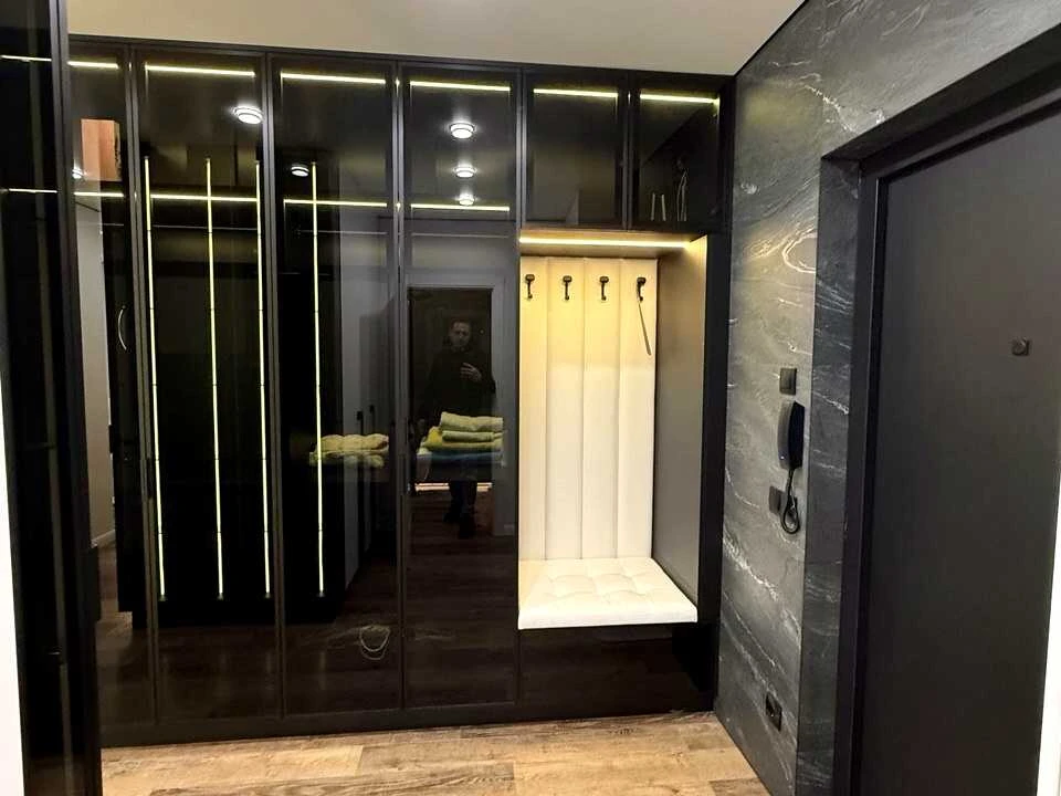 Apartment. Ivano-Frankivsk, Belvederska st.