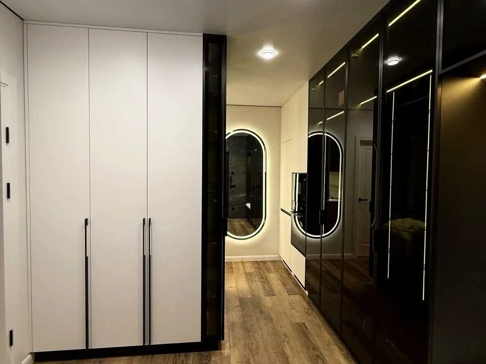 Apartment. Ivano-Frankivsk, Belvederska st.