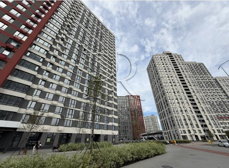 Sale of 2-room 70m2 Warsaw -3, Zmiienka/Oleksandra Olesia/ R