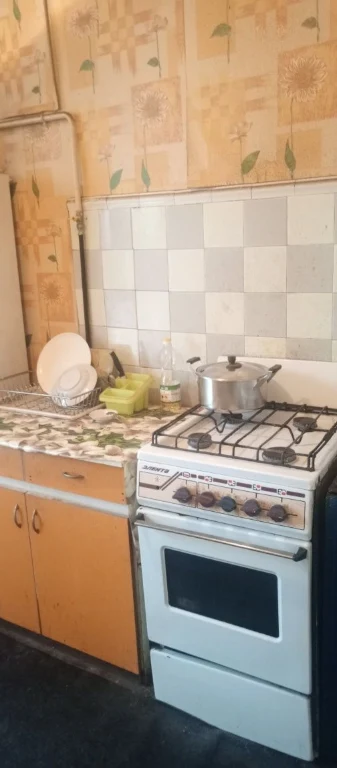 Ново Дарницька 15/1,  спец.проект,1/9 поверх. 39/18/7