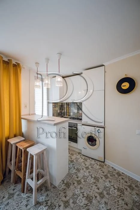 Продаж 1к квартири з ремонтом Борщагівка, вул. Зодчих 56а. Ш