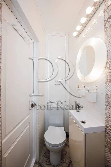 Продаж 1к квартири з ремонтом Борщагівка, вул. Зодчих 56а. Ш