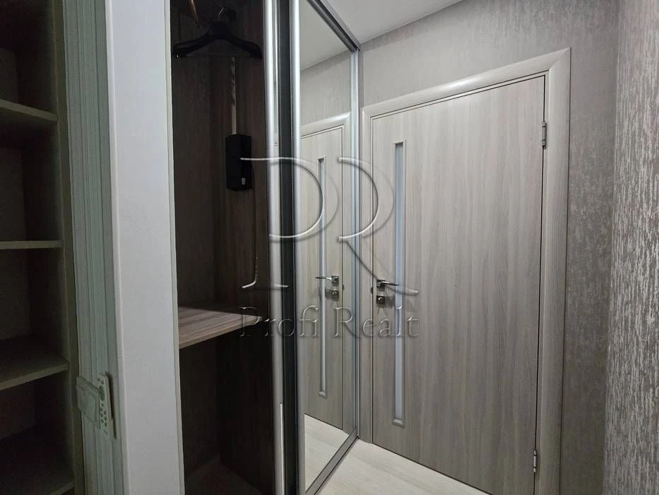 Продаж 2 кімн. квартири вулиця Родини Глаголєвих 22А