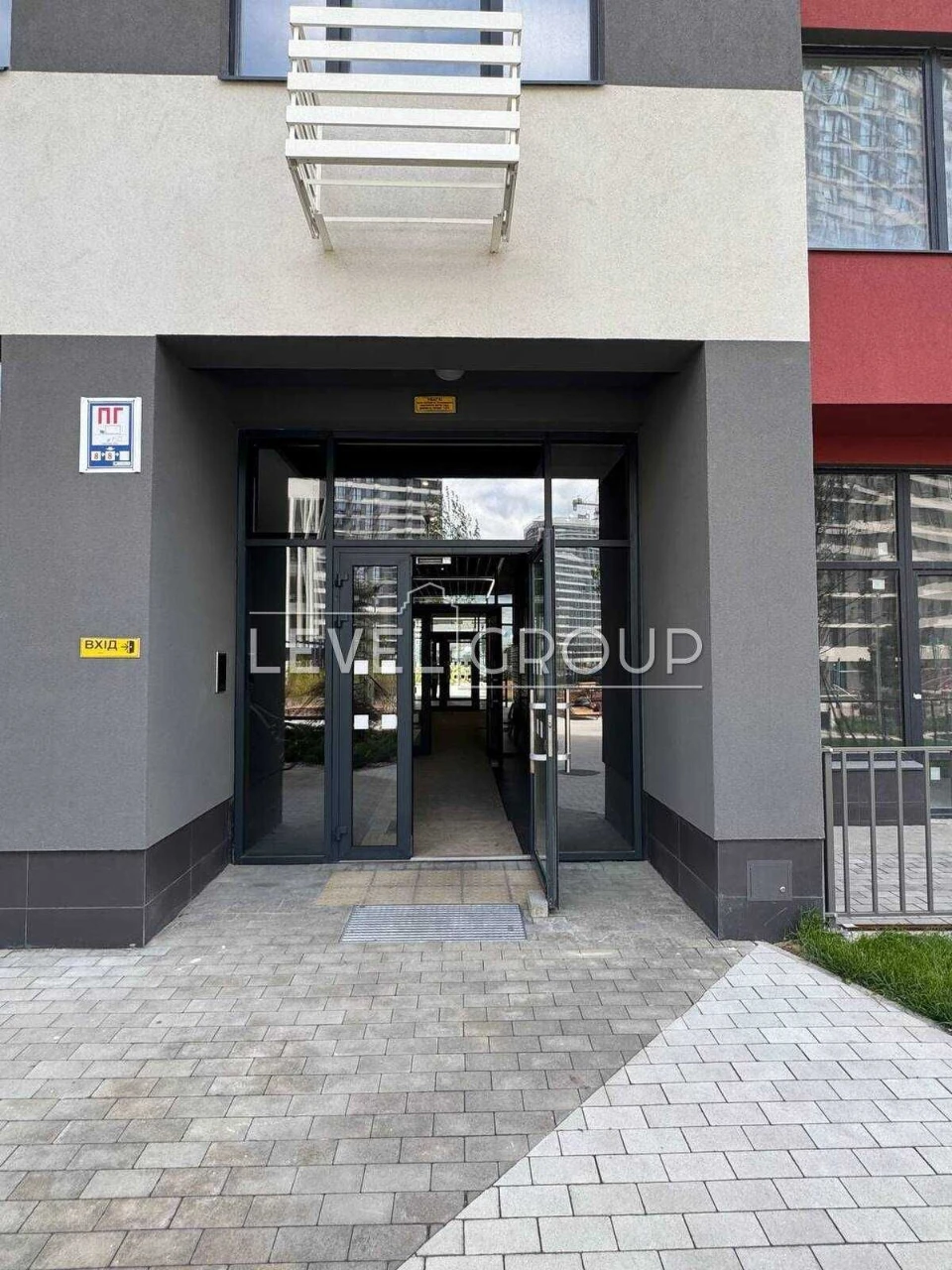 Однокімнатна смарт-квартира без ремонту в ЖК Варшавський 3,
