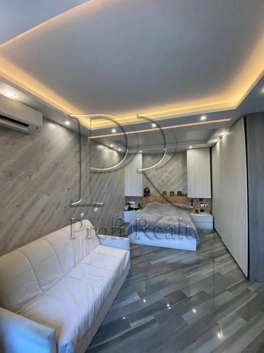 1-room apartment for sale at 1/22 Cheska St., metro station