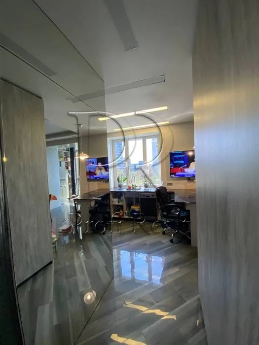 1-room apartment for sale at 1/22 Cheska St., metro station