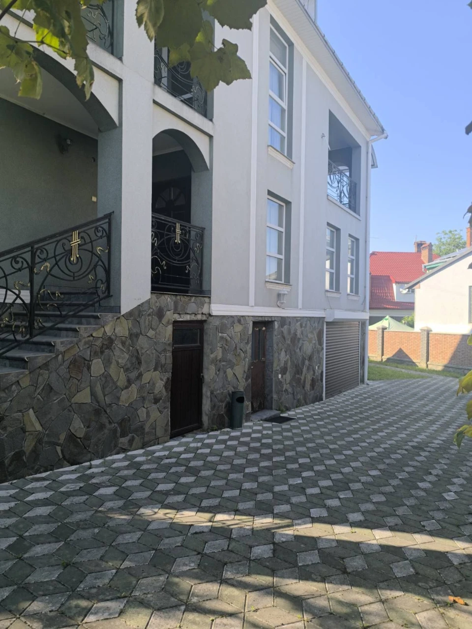 Продаж нерухомості