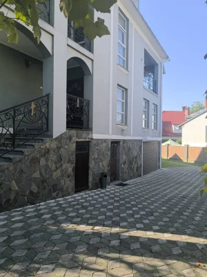 Продаж нерухомості