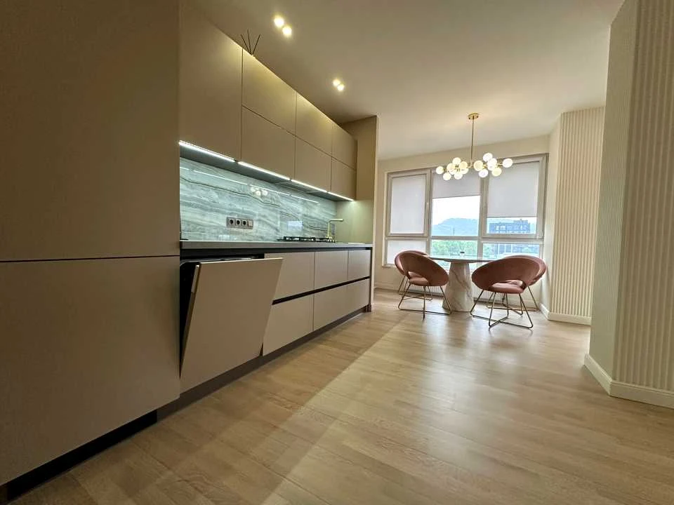 Apartment. Lviv, Hrodnicheskaya st.