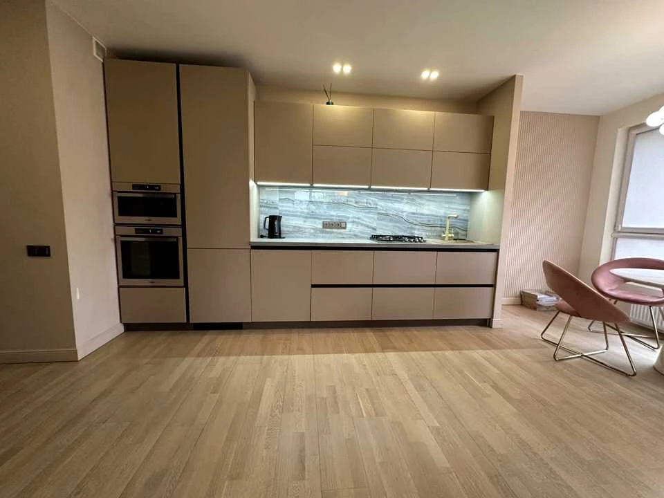 Apartment. Lviv, Hrodnicheskaya st.