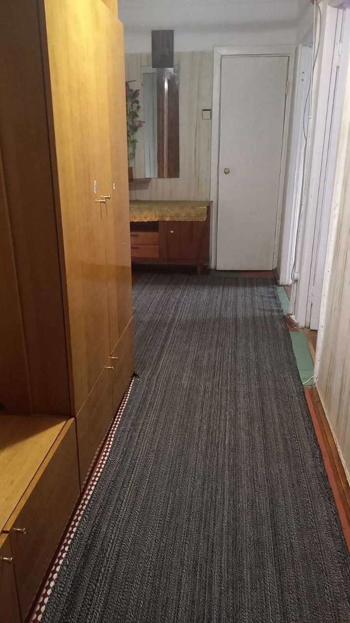 Сдам трехкомнатную квартиру на Борщанке, по адресу Леся Курбаса 12