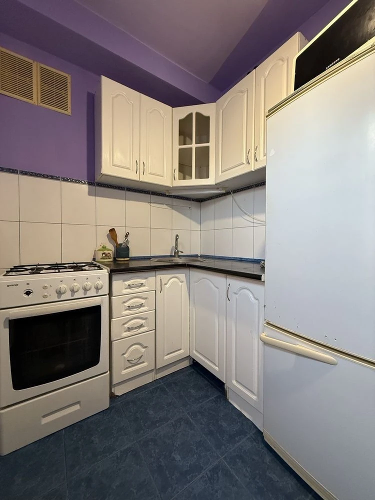 Rent a cozy two-bedroom apartment on Litvynenko-Volh highway