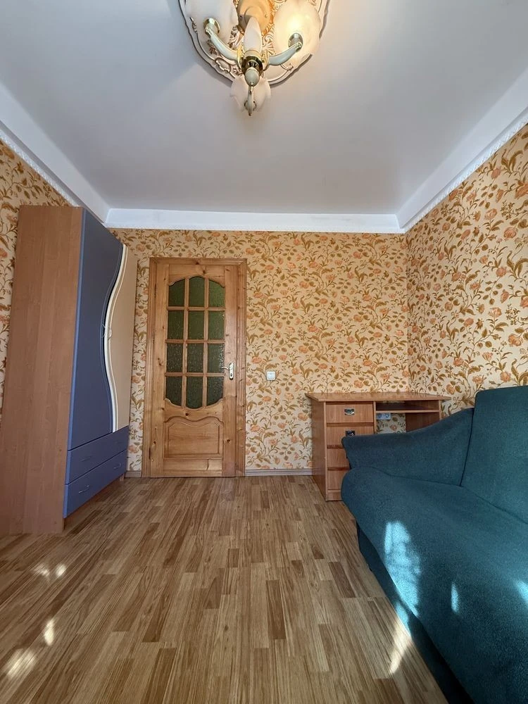 Rent a cozy two-bedroom apartment on Litvynenko-Volh highway