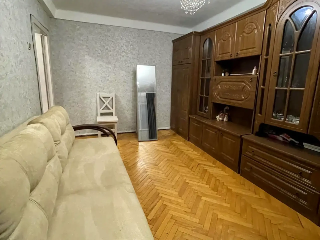 Rent 1-room apartment 29 sq m, 1st floor