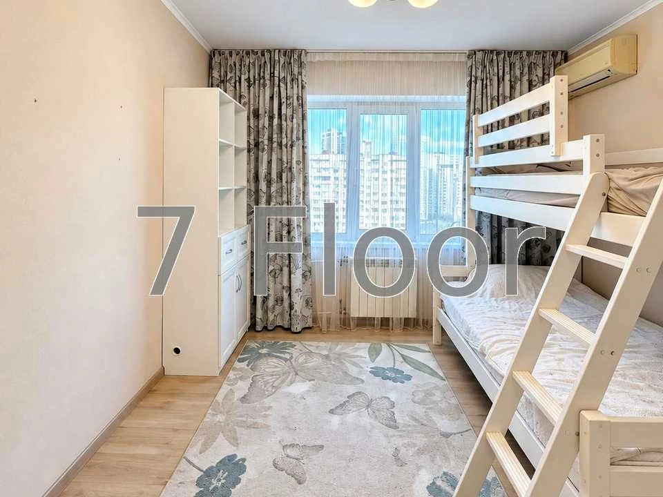 Apartment. Vernenskaya st., Kyiv