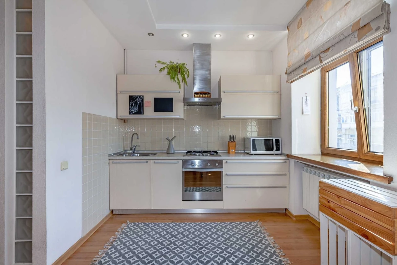 Lutheranskaya St. 21, 3-room apartment, No commission!