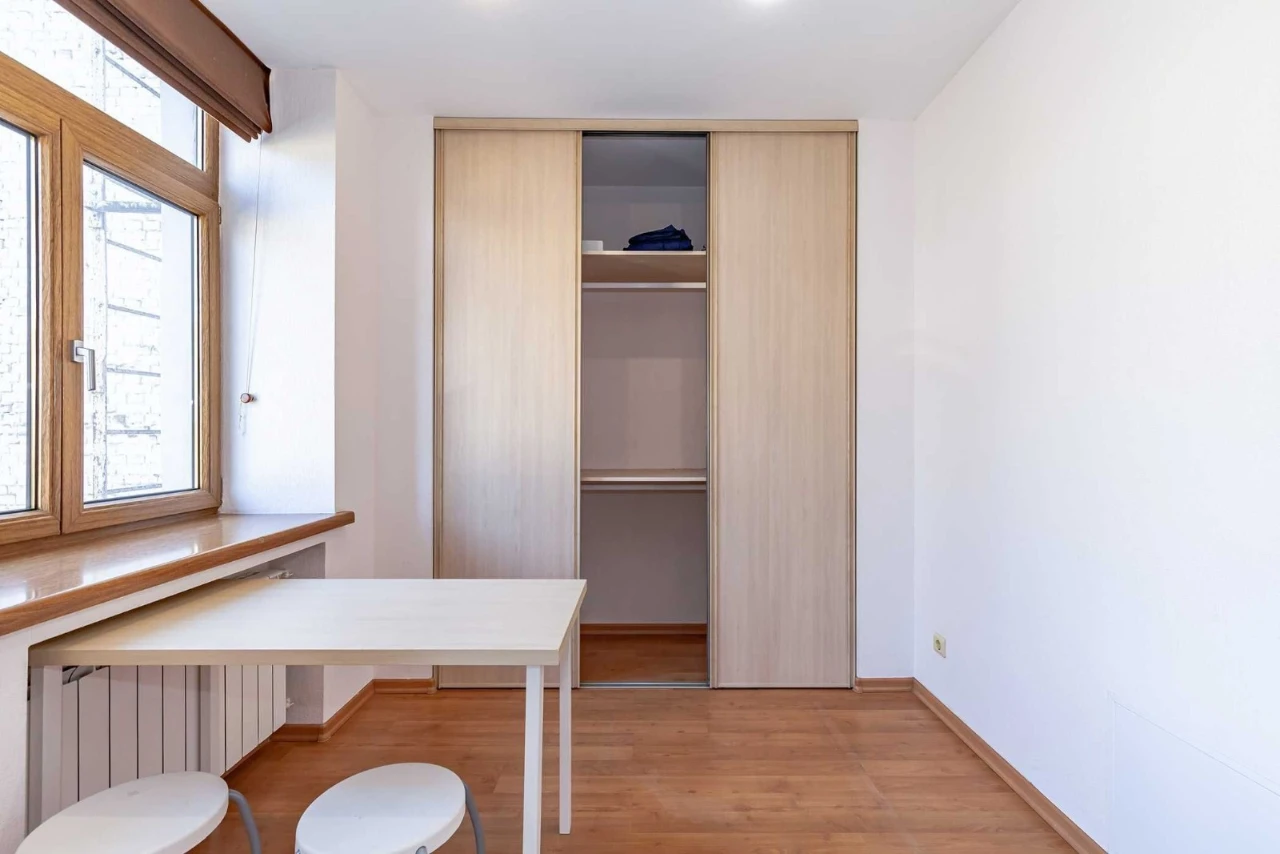 Lutheranskaya St. 21, 3-room apartment, No commission!