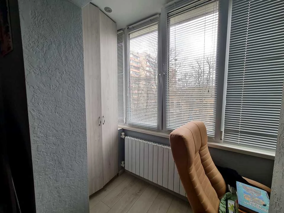 Apartment. Rene Dekarta st., Kyiv