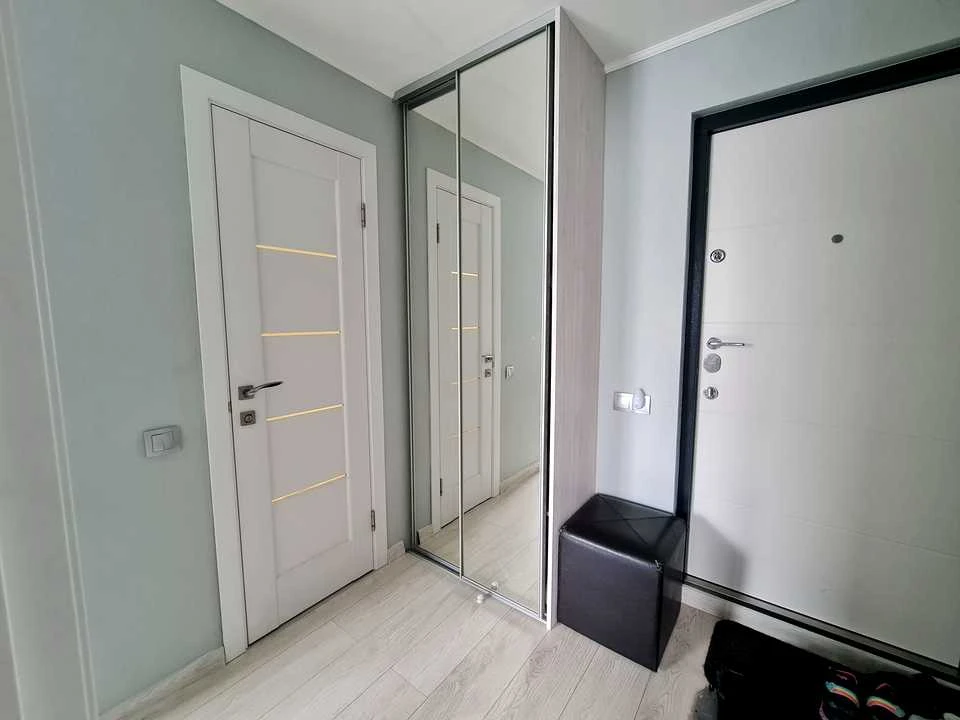 Apartment. Rene Dekarta st., Kyiv