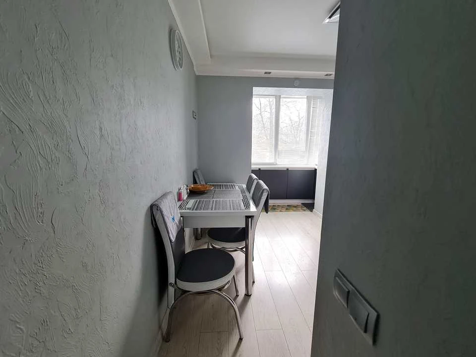 Apartment. Rene Dekarta st., Kyiv