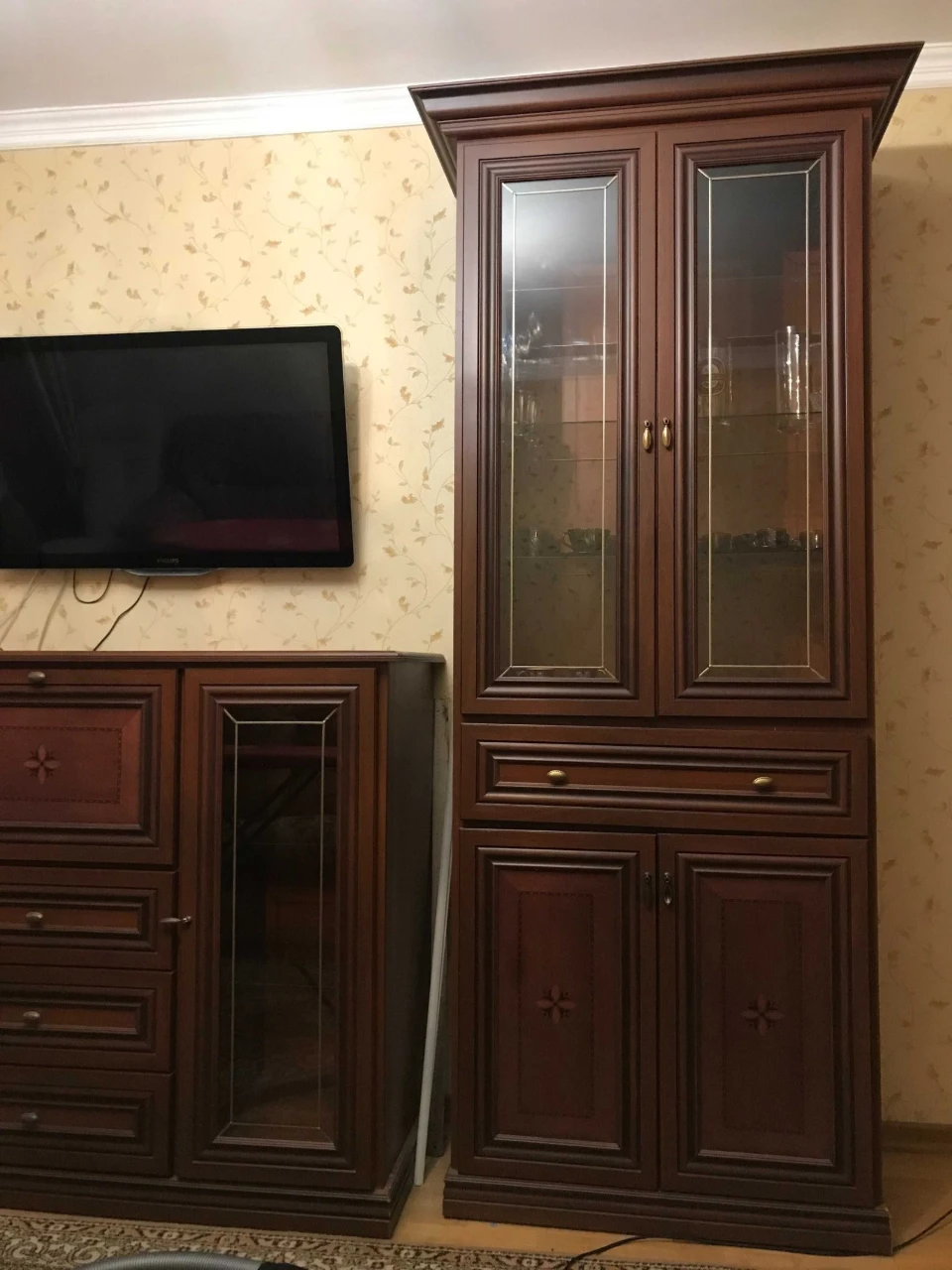 Rent a spacious two-bedroom apartment with modern renovation in Yefr