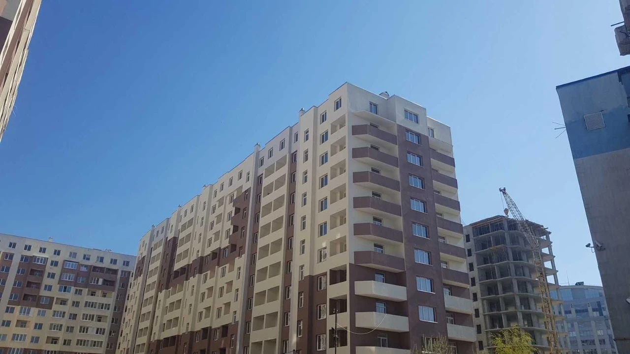 Sale of a 3-room apartment in a completed building, Ugorska Street