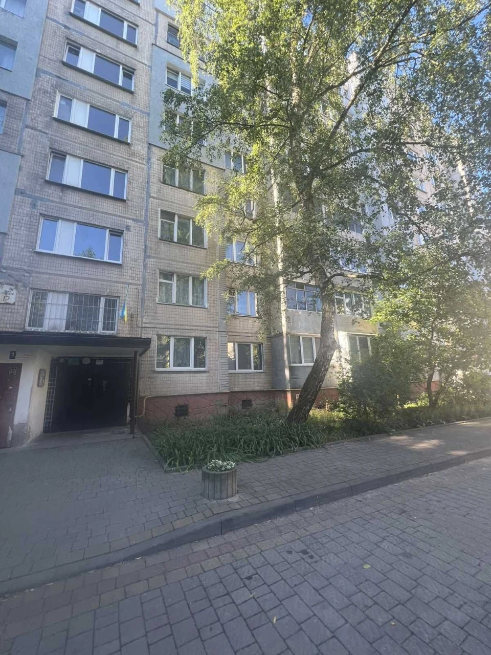 Продаж 4-кімнатній квартири, вулиця Пулюя