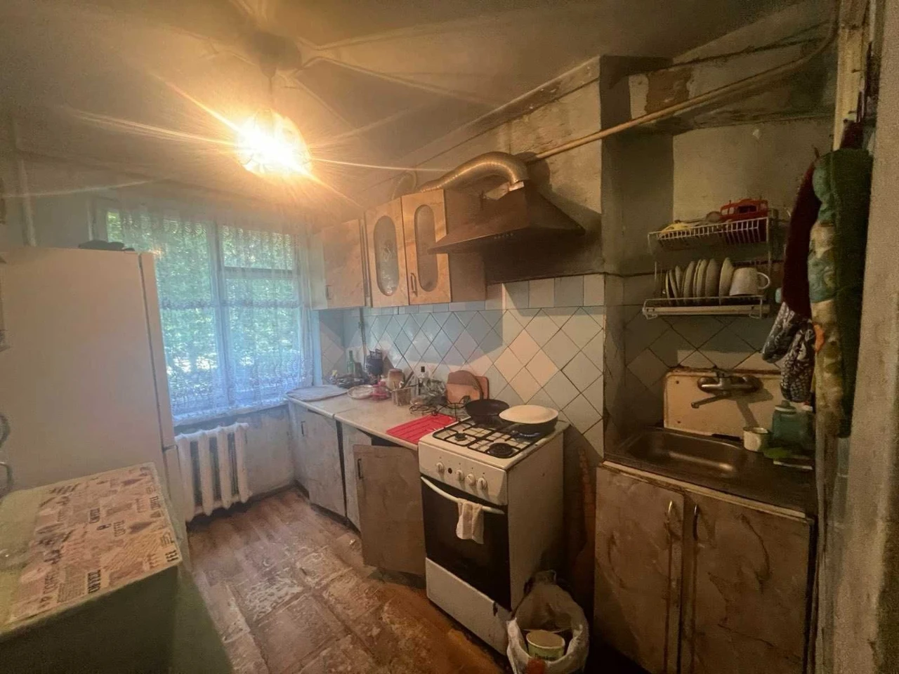 Продаж 4-кімнатній квартири, вулиця Пулюя