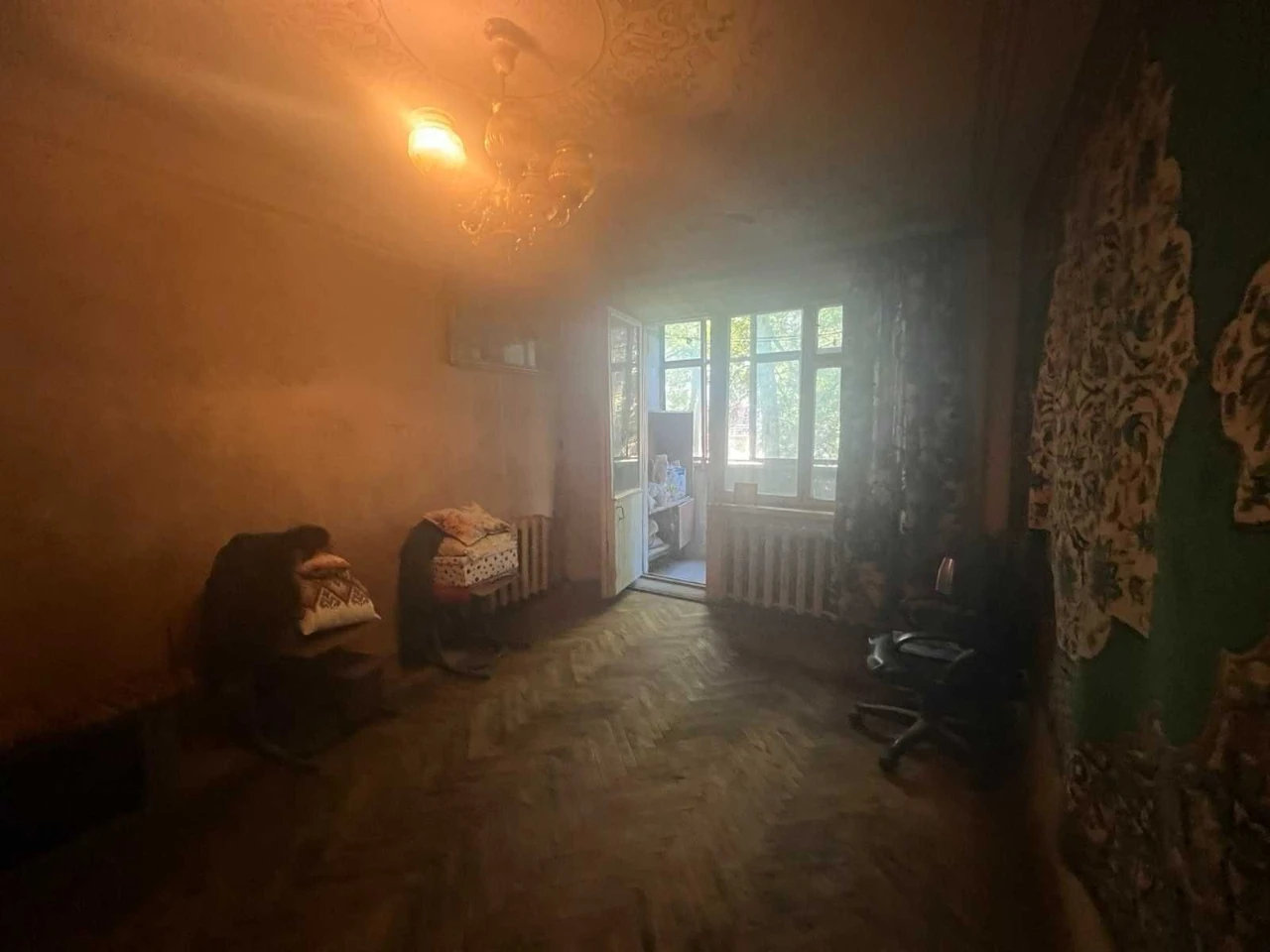 Продаж 4-кімнатній квартири, вулиця Пулюя