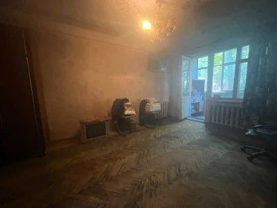Продаж 4-кімнатній квартири, вулиця Пулюя