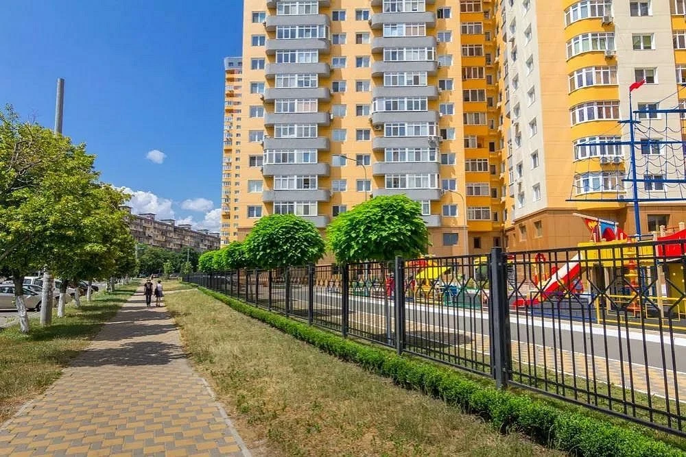 Вул. Кондратюка 1, ЖК Міністерський. 2-к. 93.6 кв.м. Без ком
