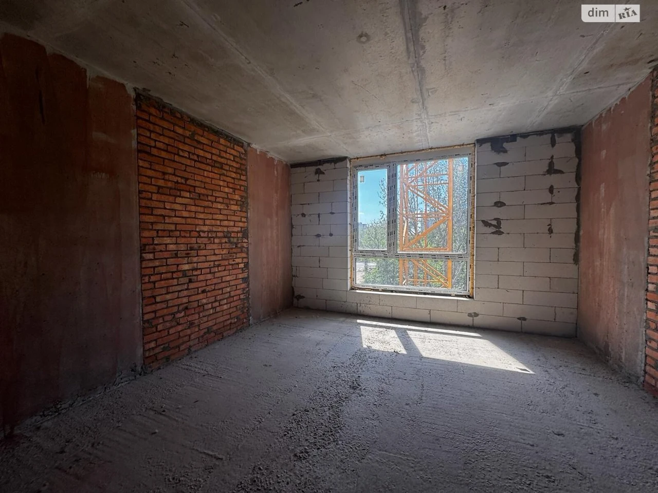 Sale Apartment in Darnitsky District