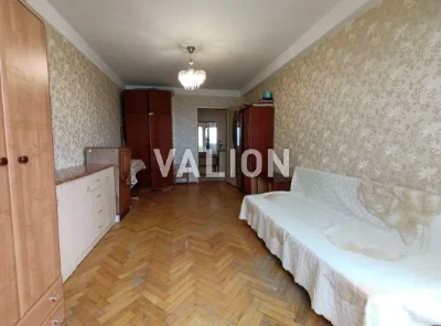 FOR SALE Cozy 2-bedroom apartment near Park