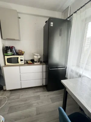 Продам 3-кімнатну квартиру, 64 кв.м.