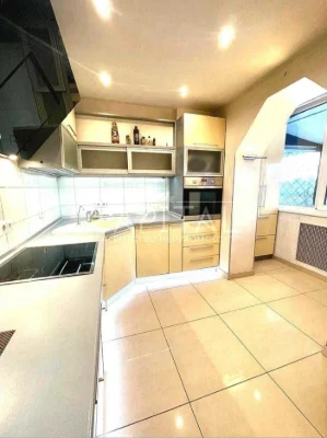 Sale of a 3-room apartment on Velika Vasylkyska Street, Holosiiv district