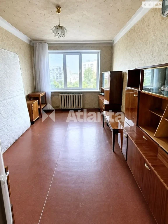 Продається квартира, Оболонська