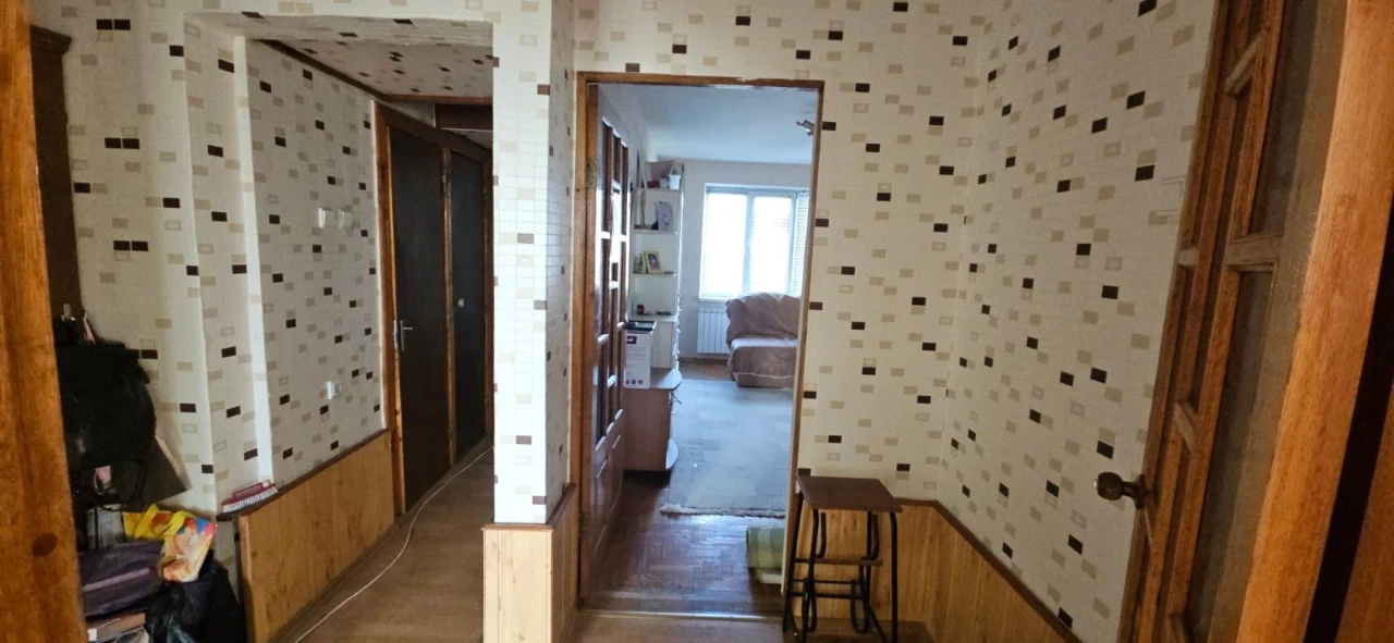 Продаж 3-кімнатної квартири 70 м², Чистяківська вул.