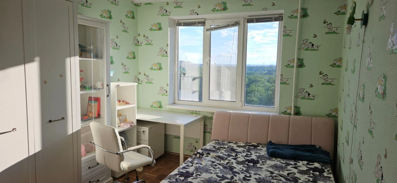 Продаж 3-кімнатної квартири 70 м², Чистяківська вул.