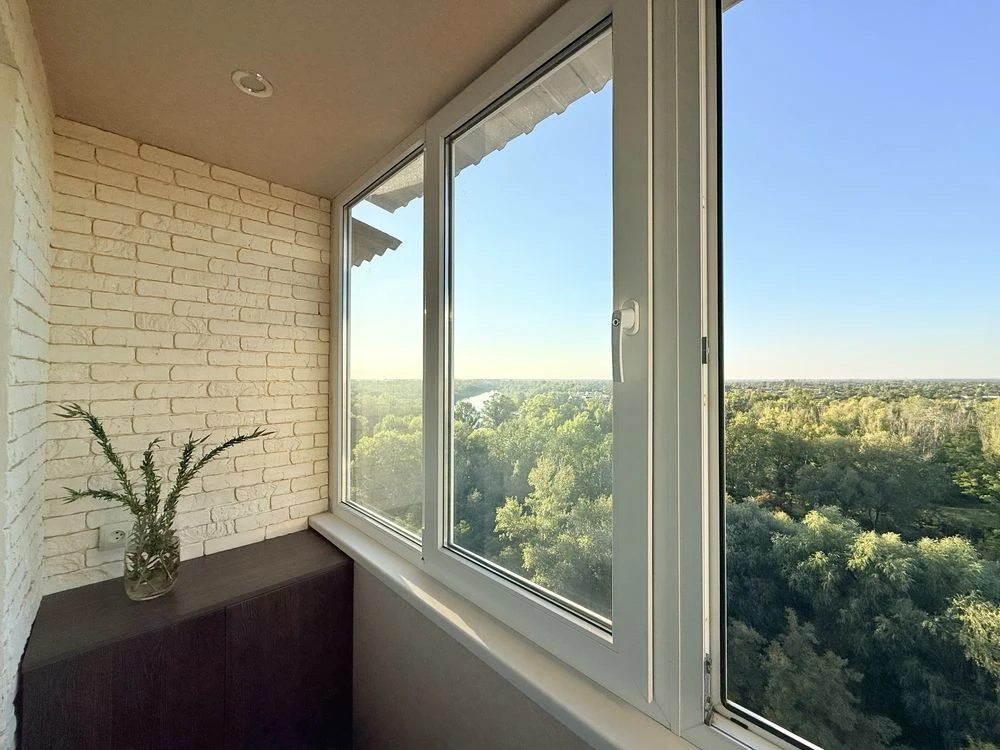 3-room apartment for sale, panoramic view, Lomovka, Donetsk highway
