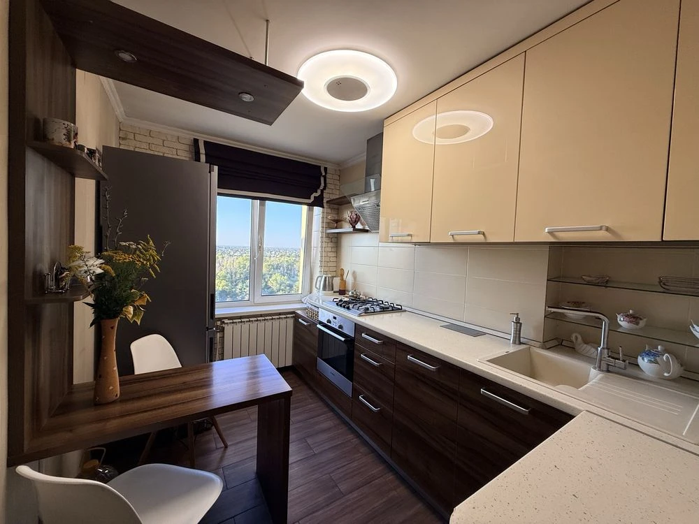 3-room apartment for sale, panoramic view, Lomovka, Donetsk highway