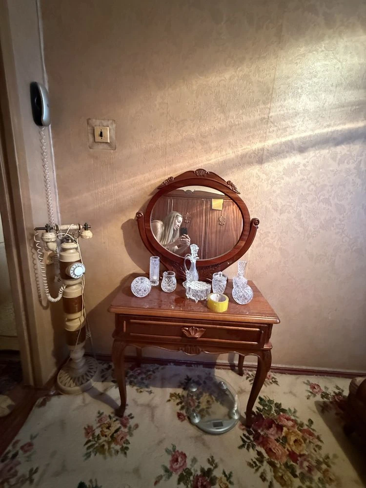 Продам 3-к квартиру в центре