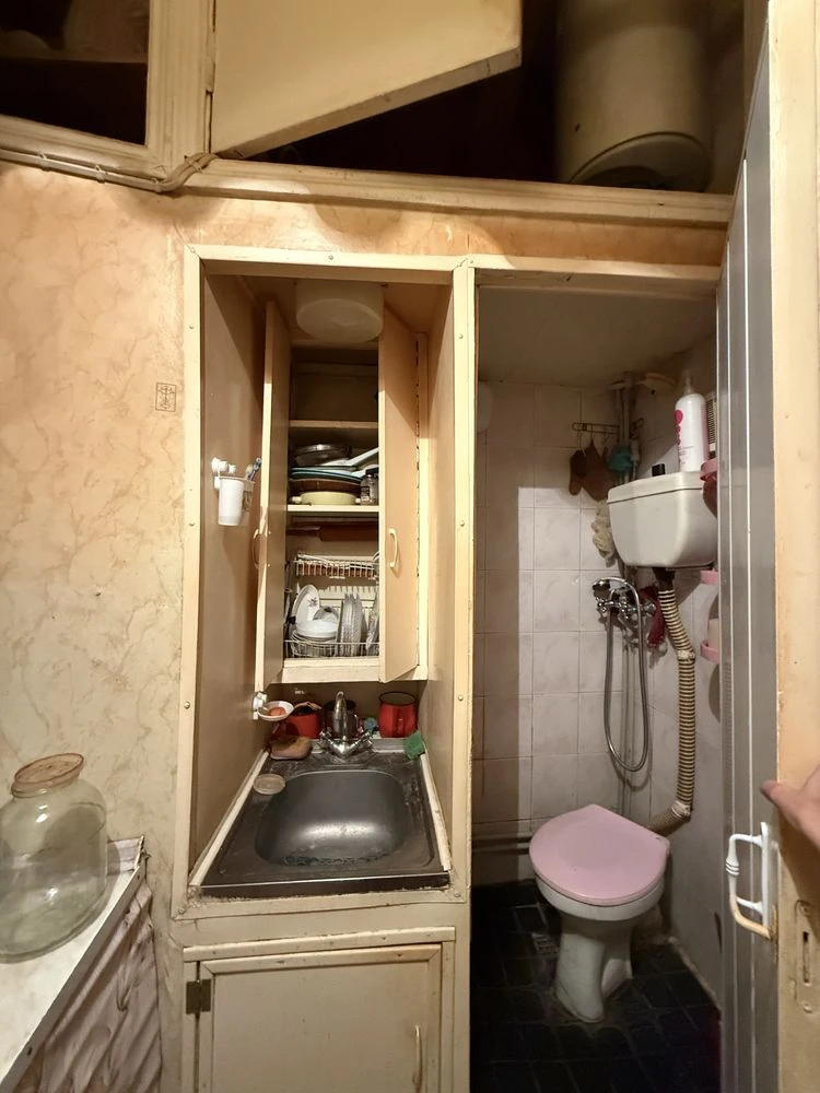 Продам 3-к квартиру в центре