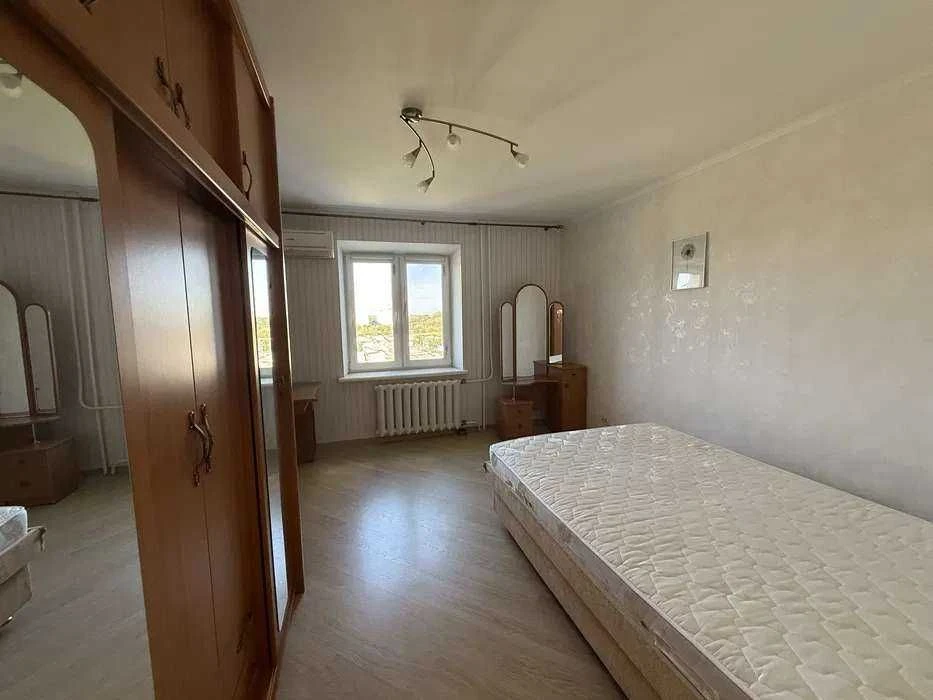 Sale of a 2-bedroom apartment on Seeman Paliya Street, Odessa